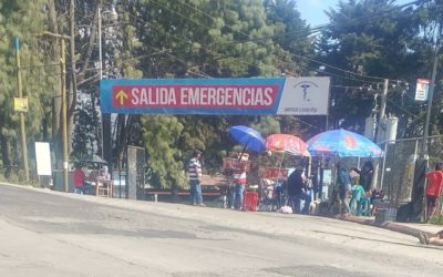 Vendedores impiden ingreso de ambulancias