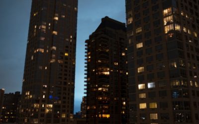 Nueva York: Explosión de transformador eléctrico fue un espectáculo en redes sociales