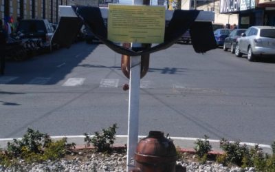 Bomberos piden acción de autoridades municipales para reparar monumento