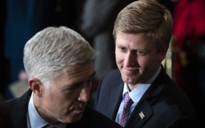 Posible nominado de Trump como jefe de gabinete declina el cargo