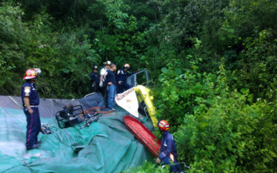 Camión cayó a barranco en la ruta que conecta con Chichicastenango