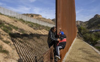 Trump: «Necesitamos desesperadamente seguridad fronteriza y un muro en la frontera sur»