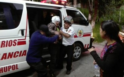 Estaba recolectando leña y cayó en barranco