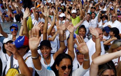 Oposición venezolana espera una ‘avalancha humanitaria’ para entregar la ayuda