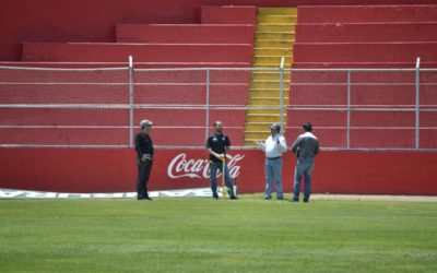 Comisión de CONCACAF revisa el estadio Mario Camposeco