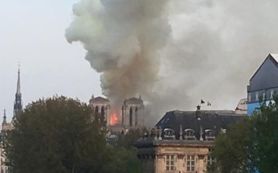 Grave incendio en la catedral Notre Dame de París