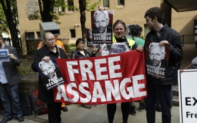 Julian Assange condenado a 50 semanas de prisión en Londres