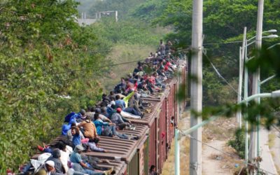 Funcionario mexicano apunta a disminución de detenciones en frontera sur de EE.UU.