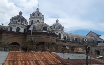 Anuncian carrera para reconstrucción de cúpulas de catedral de Xela