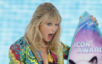 Taylor Swift hace poderosa súplica en su discurso en Teen Choice Awards
