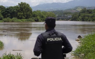 El Salvador lanza patrulla fronteriza para frenar migración