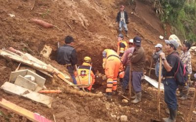 Mueren tres niños y un adulto en deslizamiento en Huehuetenango