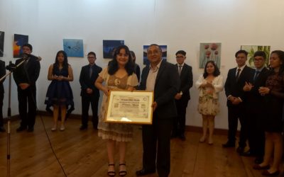 Reconocen a artista quetzalteco, en inauguración de muestra pictórica