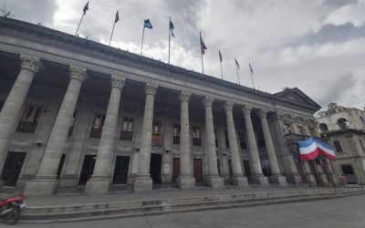 Jubilados de la Municipalidad de Quetzaltenango solicitan aumento de pago