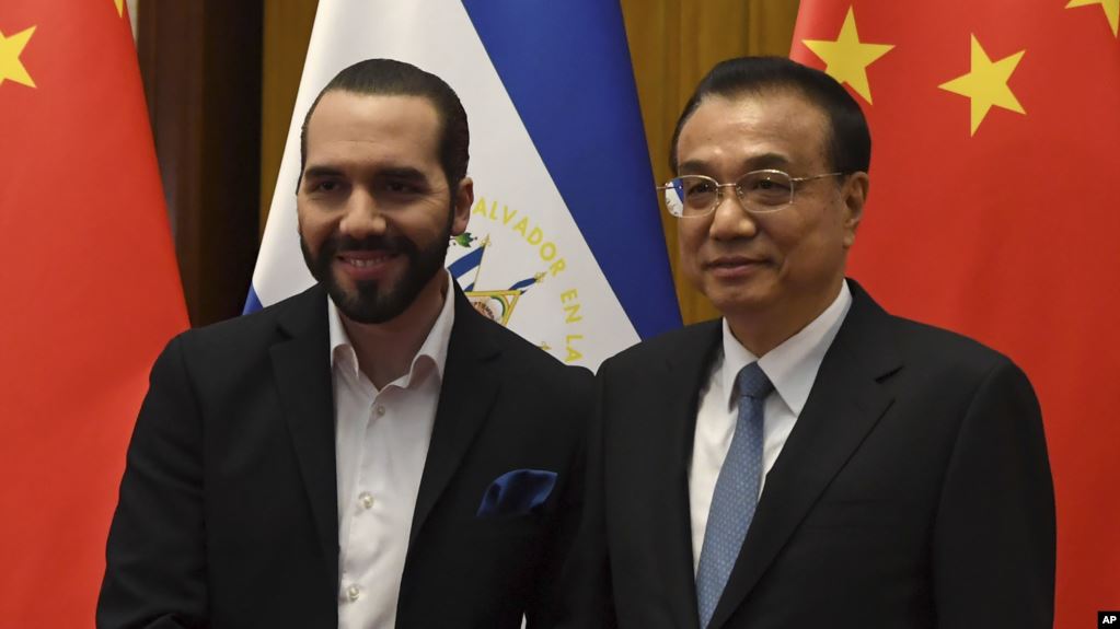 El Salvador respalda su relación con China bajo la mirada preocupada de EE.UU.