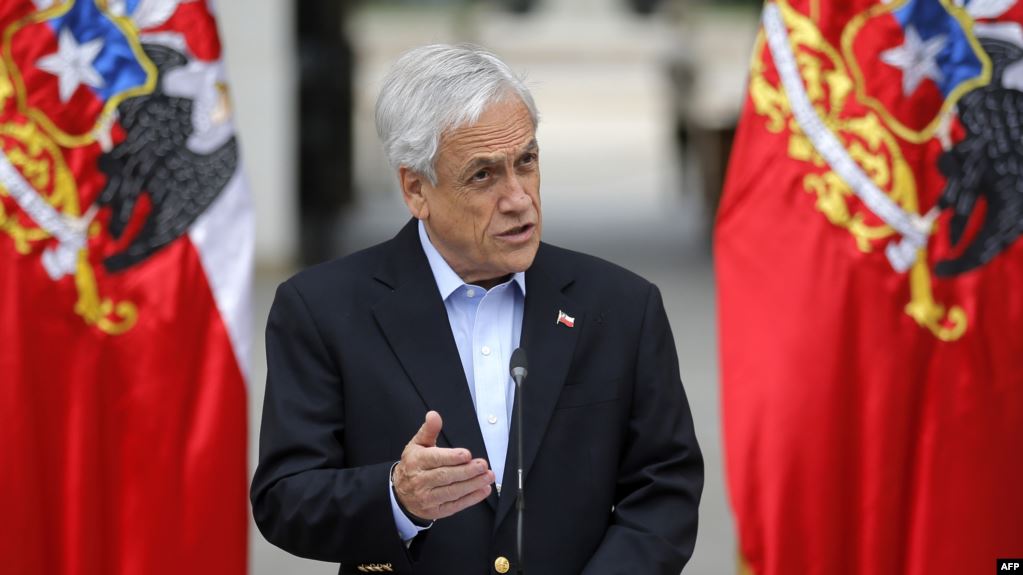 Chile: Presidente Piñera sale al paso a críticas por declaraciones sobre noticias falsas