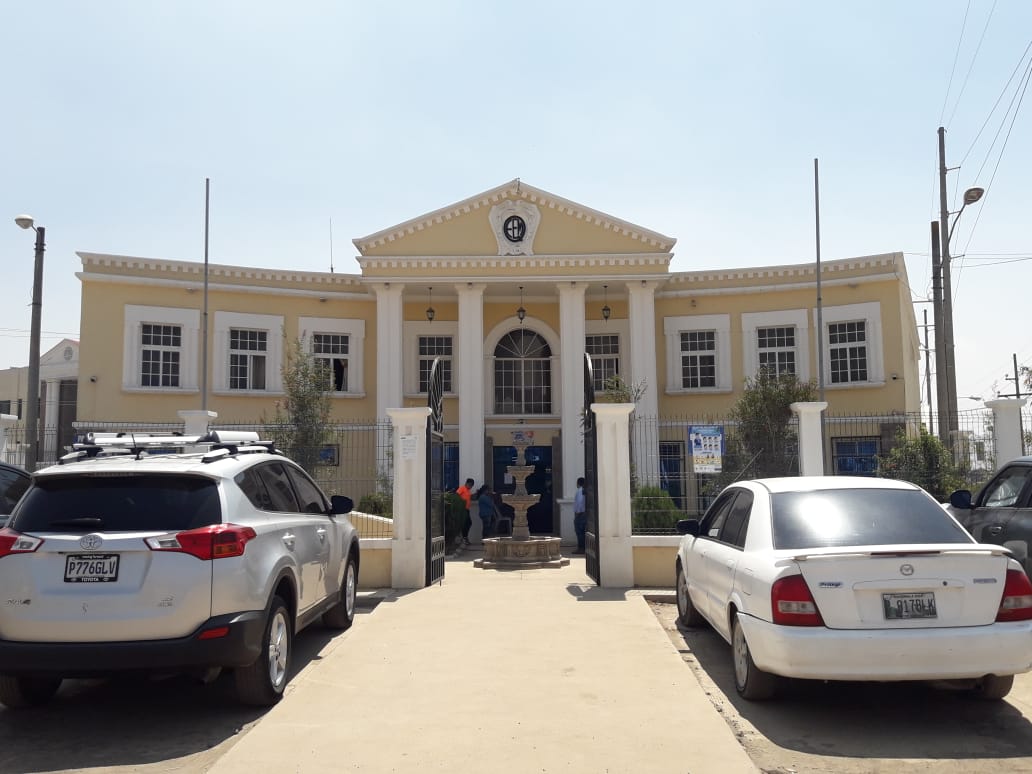 EEMQ entrega al MEM listado de usuarios para subsidio