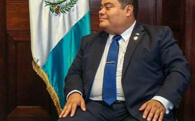 Presidente del Congreso fue internado en el Hospital Militar por orden de Giammattei