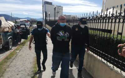 Detienen a pandillero que extorsionaba en mercado La Democracia