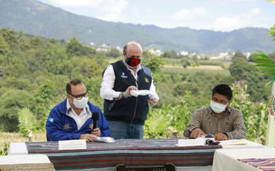 Visita fugaz del presidente de Guatemala en Concepción Chiquirichapa