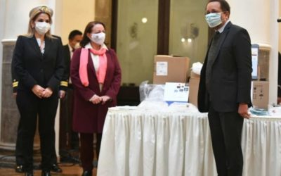 EE.UU. dona a Bolivia respiradores para fortalecer hospitales en la lucha contra COVID-19