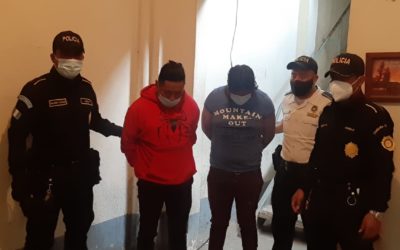 Arrestados de nuevo por portar armas sin documentación