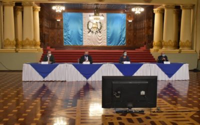 Guatemaltecos evalúan manejo de pandemia por el gobierno