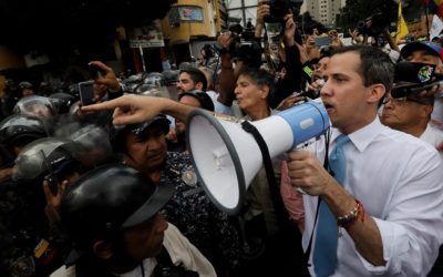 Guaidó insta a la diáspora a no caer en «fraude» electoral, Capriles pide no «regalar» Parlamento a Maduro