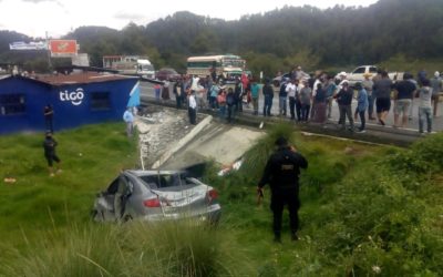 Hermanos mueren en aparatoso accidente
