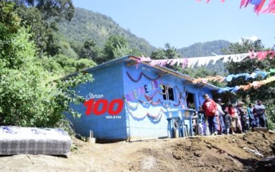 Familia estrena vivienda gracias al apoyo de vecinos