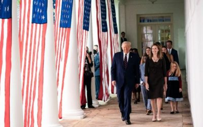 Trump autoriza desclasificar documentos sobre trama rusa y correos de Hillary Clinton