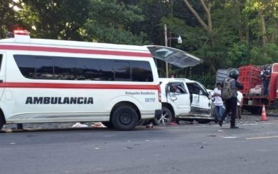Accidente de tránsito deja un fallecido y 8 heridos en Retalhuleu