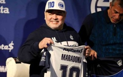 ¿Por qué hospitalizan a Diego Maradona?
