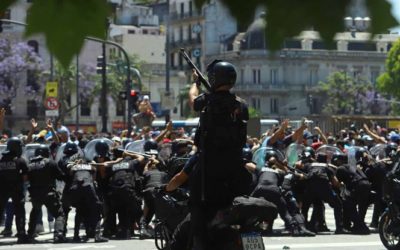 Disturbios en el velorio de Diego Maradona