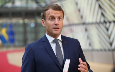 El presidente francés,  Emmanuel Macron, dio positivo a COVID-19