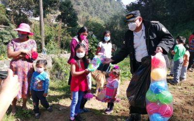 PNC entrega juguetes en Cantel