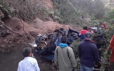 Mueren 10 personas en accidente de tránsito en Tajumulco