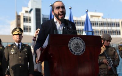 Un año de tensa relación entre la prensa y el presidente salvadoreño Nayib Bukele