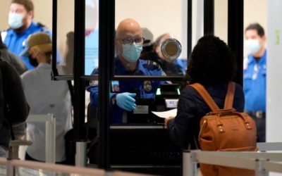 Casi 1.3 millones viajaron por avión en Navidad en EE.UU.