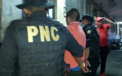 Disparaba al aire y fue capturado