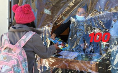 Entregan útiles escolares en La Esperanza