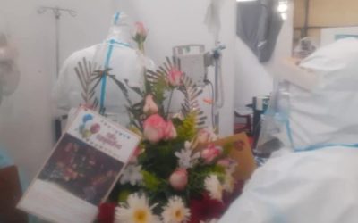 Mujer, con COVID-19, sale de intensivo el día que cumple 91 años