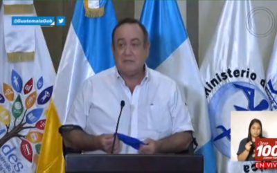 Giammattei se reunirá para definir adquisición de un lote de vacunas