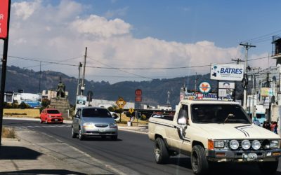 PNC investiga robo, a mano armada, de vehículo en la zona 7 de Xela