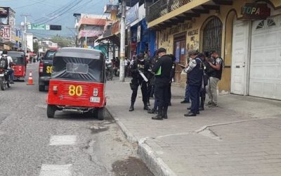 Agentes antinarcóticos de PNC interceptan mototaxi, ¿Qué localizan?