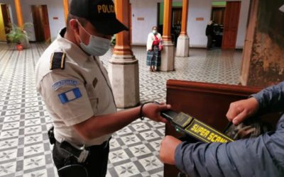 PNC asigna a elementos para seguridad en el ingreso a Gobernación de Quetzaltenango