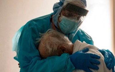 El tacto, uno de los sentidos más afectados por la pandemia