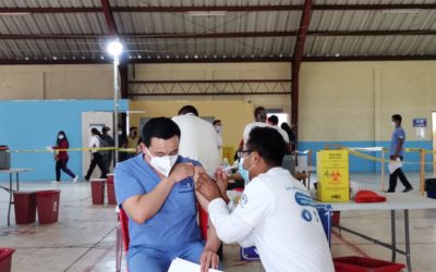 Personal del Hospital Temporal de Quetzaltenango finaliza proceso de vacunación con la segunda dosis