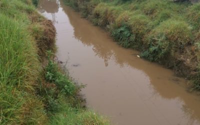 Vecinos del sector El Vaquero denuncian que agua de lluvia queda estancada