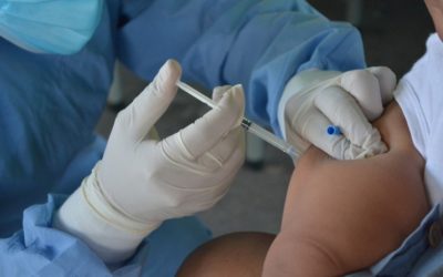 OPS alerta que desinformación está generando muchas dudas sobre la vacuna